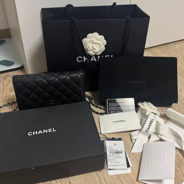 샤넬 woc 은장 캐비어 블랙