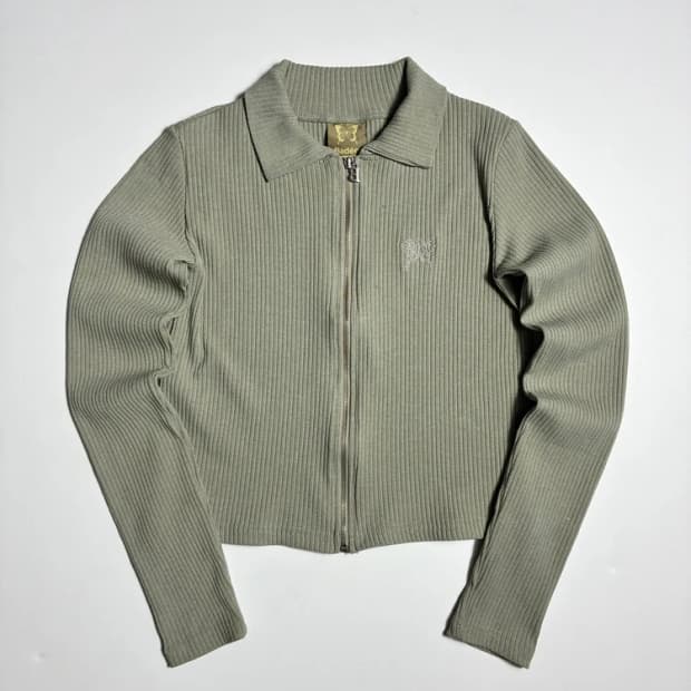 배디 21SS 자수 로고 골지 니트 집업 R3409