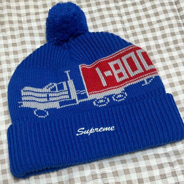 슈프림 방울 비니