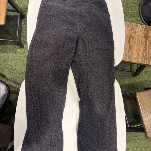 프릭스스토어 레오파드 코듀로이 팬츠