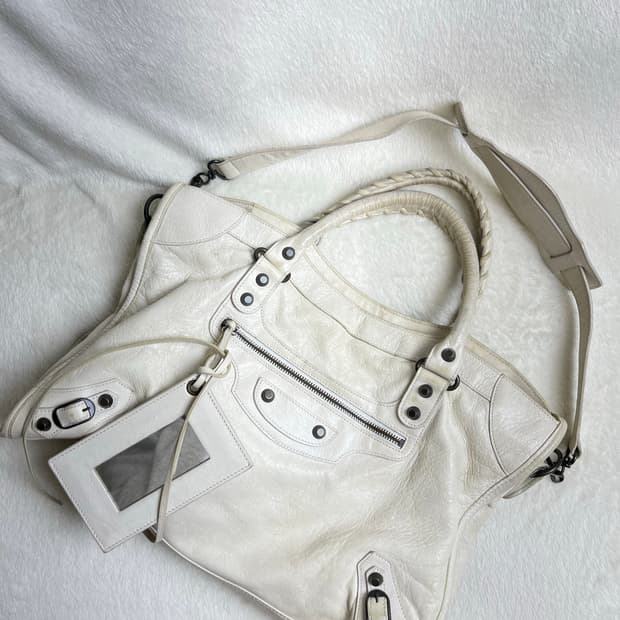 발렌시아가 모터 시티백