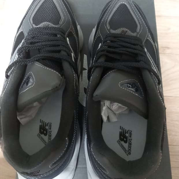 뉴발란스 블랙 9060 새상품   42.5