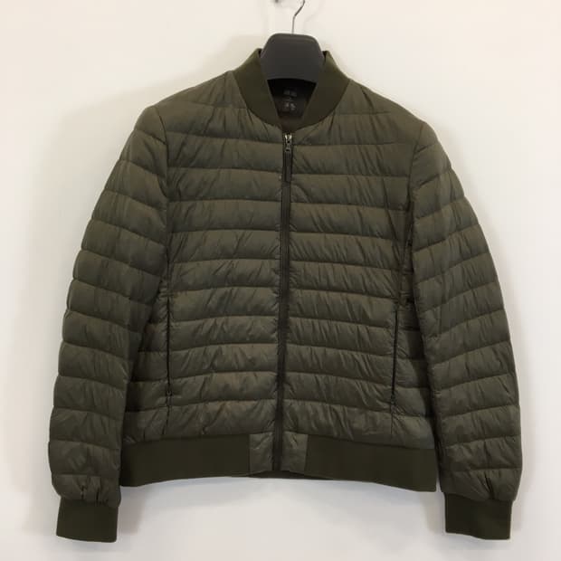 유니클로 울트라라이트다운 경량패딩 L