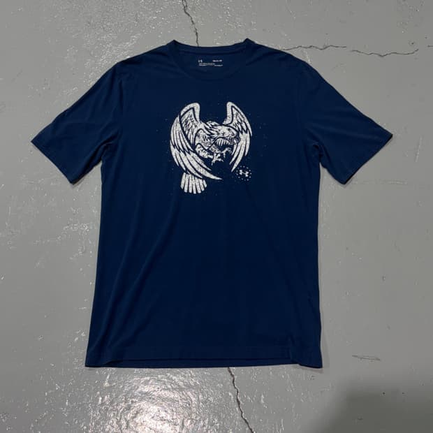 언더아머(Under Armour) 빈티지 네이비 블루 티셔츠