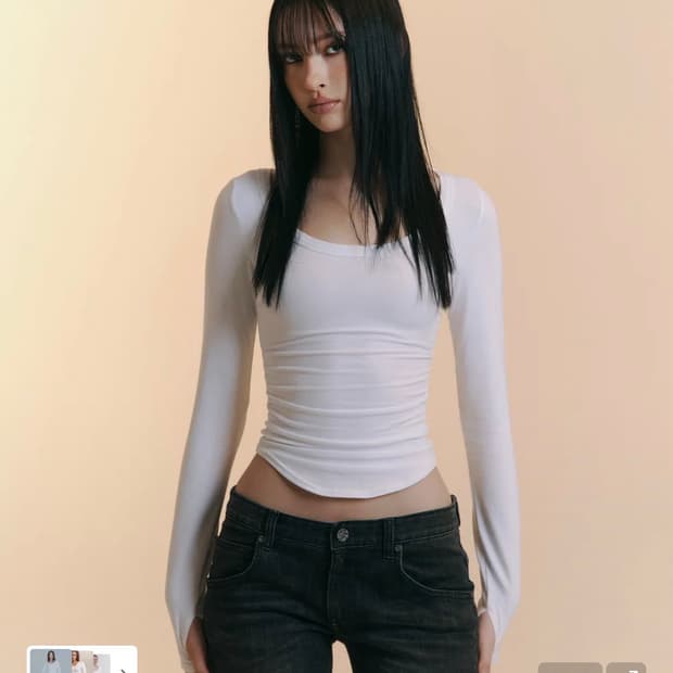 플리즈노팔로우 25fw 모모 셔링 탑