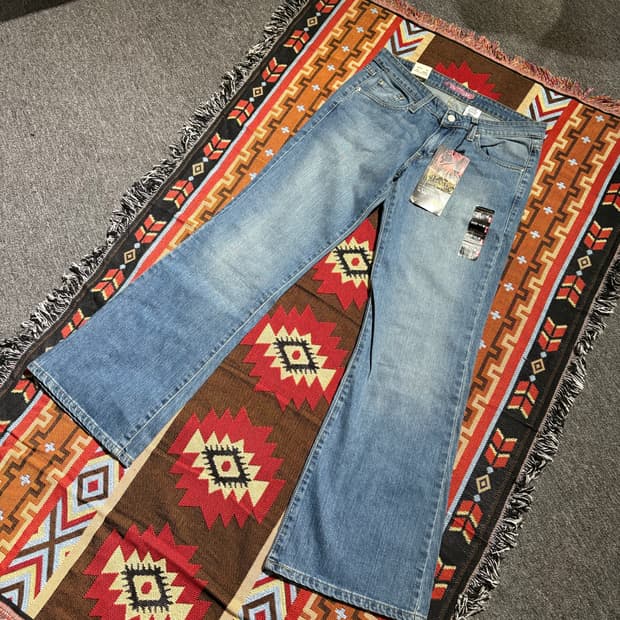 00’s 리바이스 524 빈티지 데님팬츠(새상품)