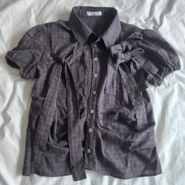 쓰리 리본 반팔 셔츠