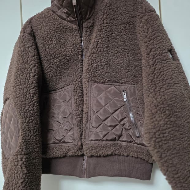 알로쉐르파브라운퀼팅배색뽀글이M