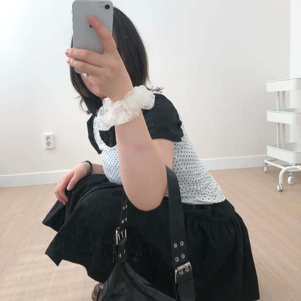 black collar shirt one-piece