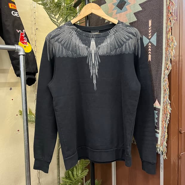 마르셀로 불론 시그니처 윙 프린트 맨투맨 #csz715