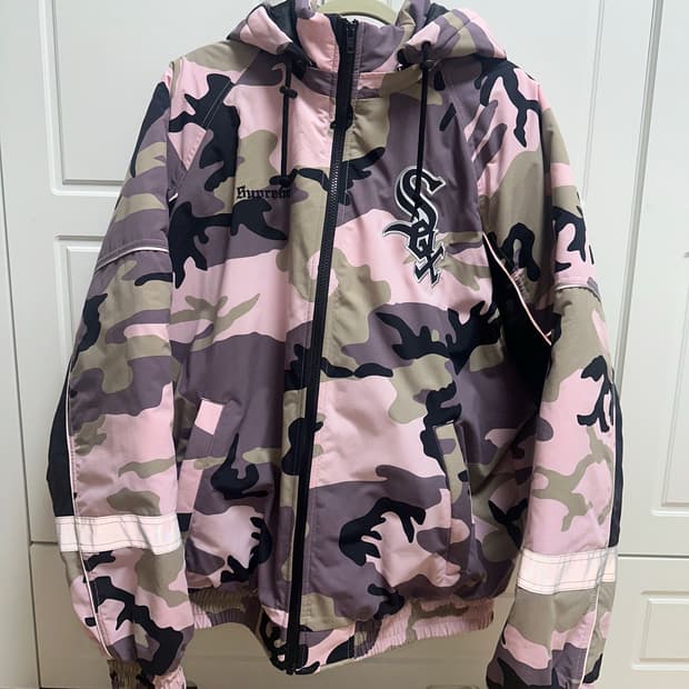 25fw 슈프림 시카고 화이트 삭스 스타디움 자켓 L