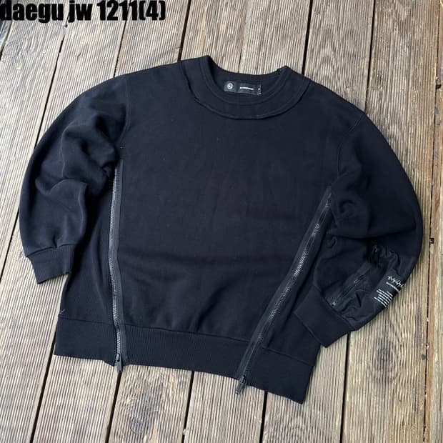 Gu x undercover 니트