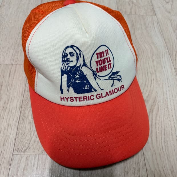 히스테릭 글래머 트러커 캡 모자