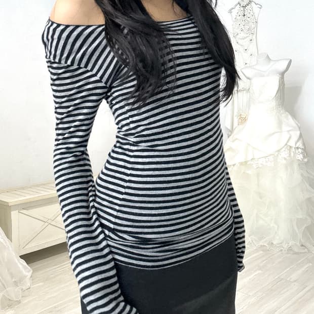 Black and gray stripe long sleeve 