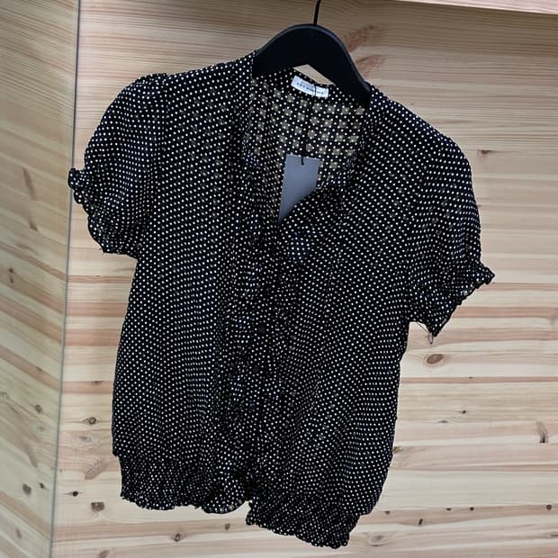 black dot frill blouse