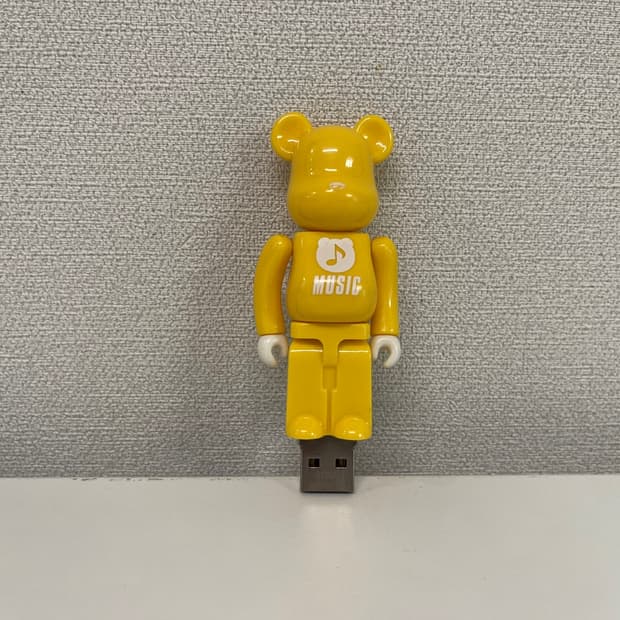 베어브릭 100% USB 메모리 옐로우
