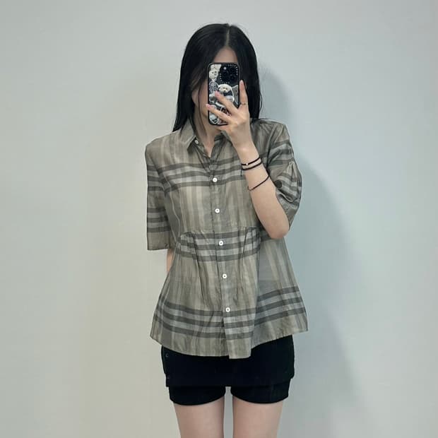 버버리 매장판 노바체크 블라우스