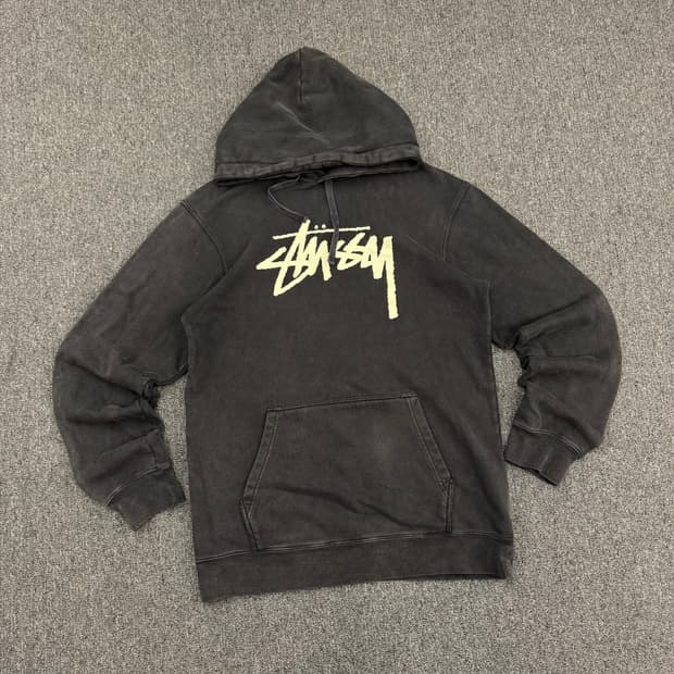 L)스투시 빈티지 로고 프린팅 블랙 후디