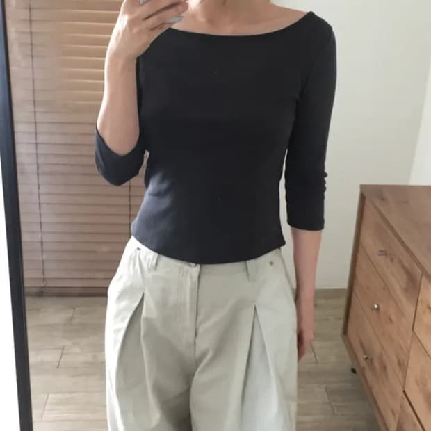 7부 보트넥 티셔츠 차콜 먹색