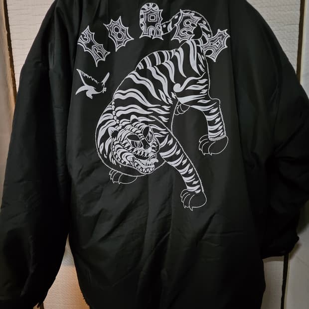 킬베로스 10주년 한정 플리스 자켓