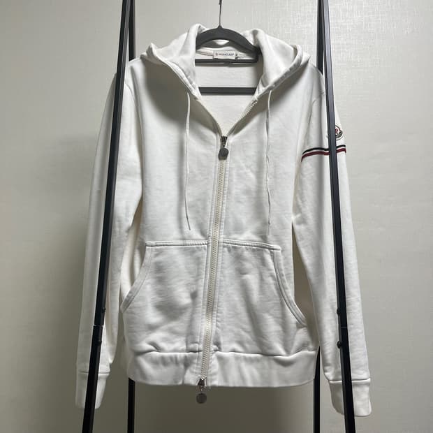 정품 M) 몽클레어 화이트 집업 후드 95