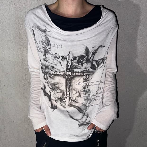 Cross stretched neck sleeves