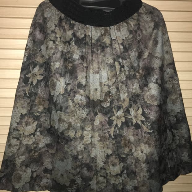 플라워 미디 스커트