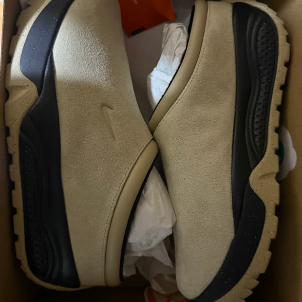 260사이즈 나이키 ACG 루퍼스 라임스톤