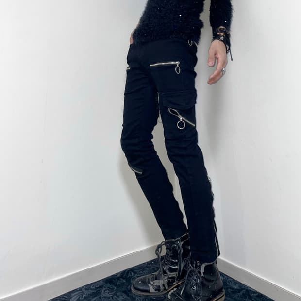 Multi zipper rock skinny pants