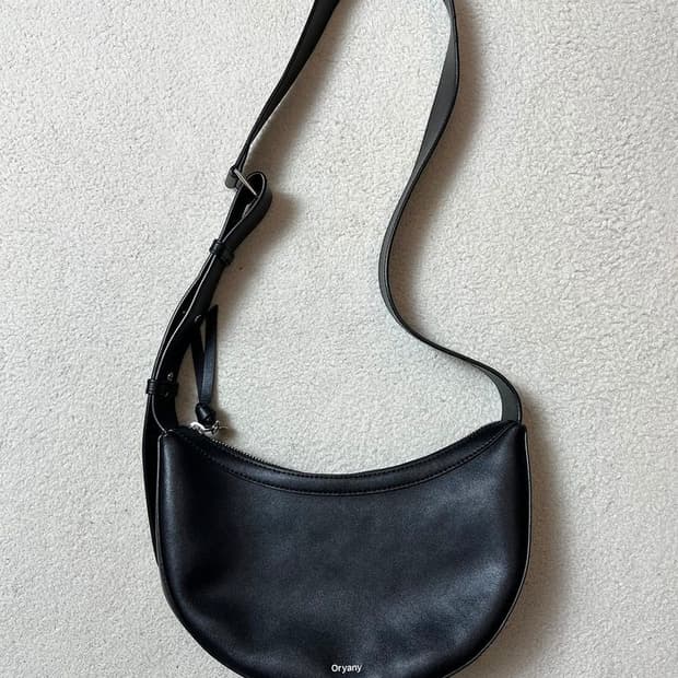 오야니 Oryany 루키 크로스 백 Q1233