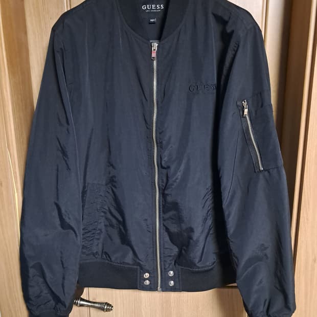 게스 봄버자켓 L