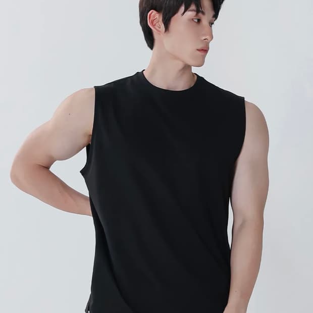 [새상품] 몰든 에어리즘 민소매 슬리브리스 나시