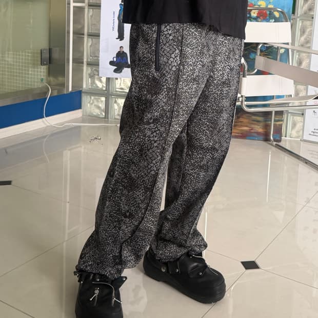 track pants