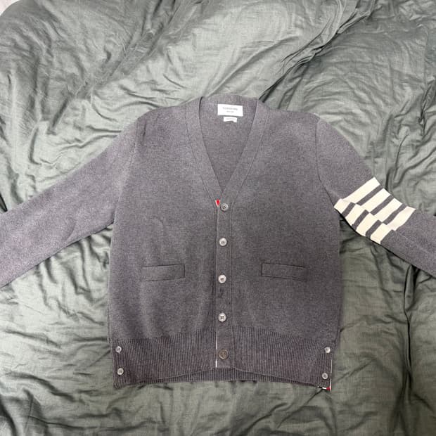 톰브라운 밀라노스티치 가디건 그레이 2사이즈
