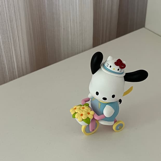 팝마트 산리오 헬로키티 50주년 피규어 판매