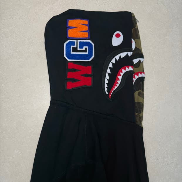 베이프 퍼스트 카모 더블샤크 후드집업 블랙 녹계