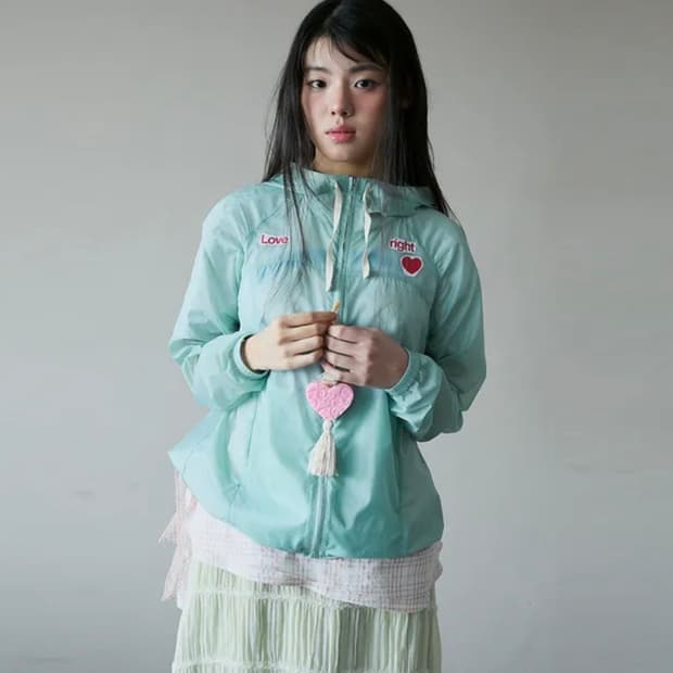 더뮤지엄비지터 바람막이 LIGHT TEAL 사이즈 S