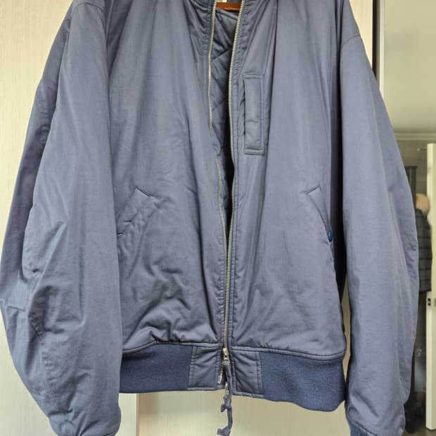 나나미카 23fw 인슐레이션 바시티 네이비