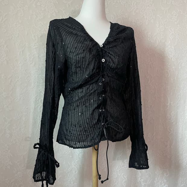 그런지 시스루 셔링 레이스업 블랙 탑