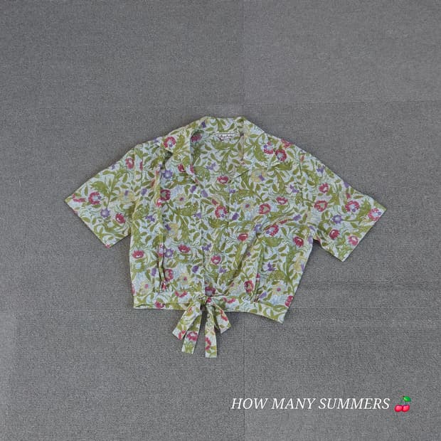 Vintage 반팔 블라우스 패턴 College Field