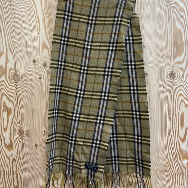 버버리 캐시미어 체크 머플러