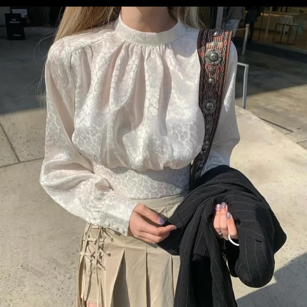 체리퀴리 레오파드 자가드 크롭 블라우스 1사이즈