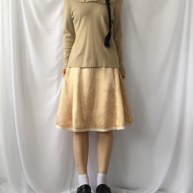 Beads collar point sleeve