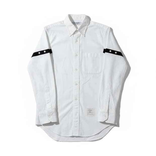 톰브라운 화이트 셔츠 블랙 암밴드 0