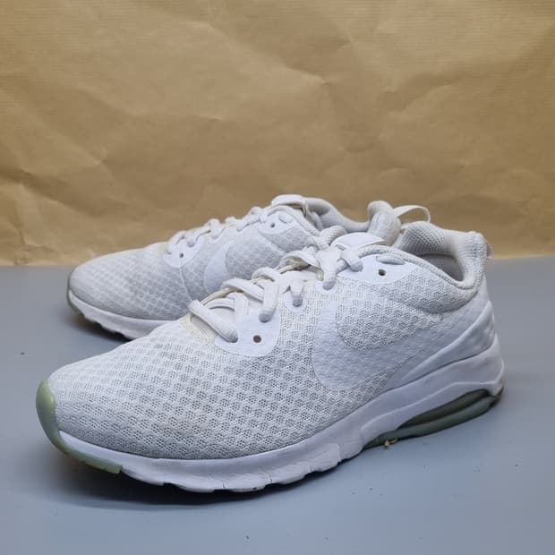 나이키 에어맥스 모션 여성운동화240 