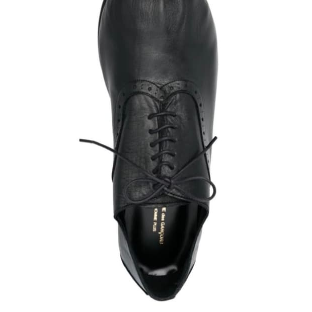 퍼포레이티드 디테일 브로그