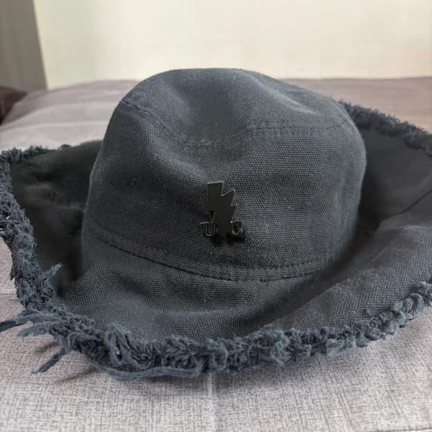 유니버셜 케미스트리 빈티지 오버 버킷햇