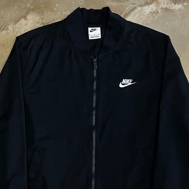 M 나이키 블랙 우븐 자켓 