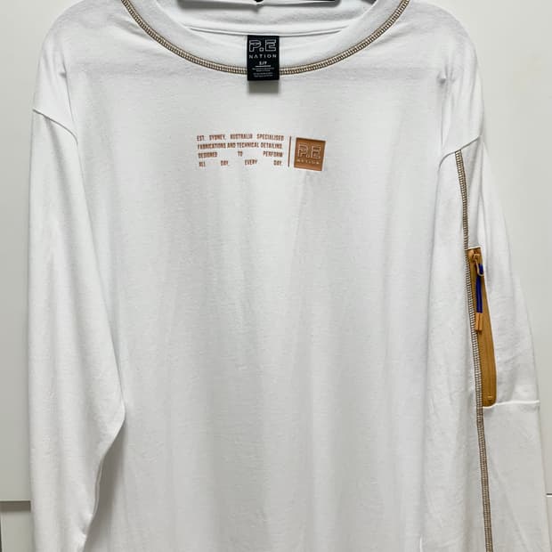 P.E Nation 긴팔티셔츠