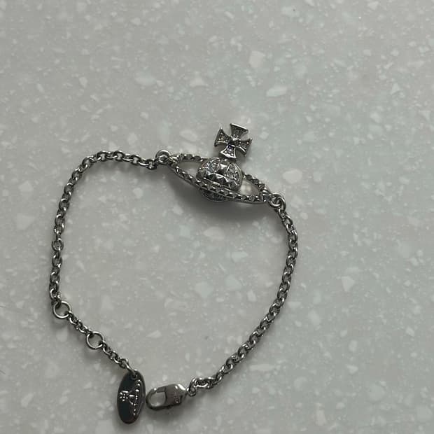 비비안웨스트우드 팔찌